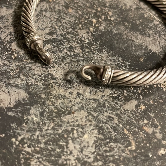 David Yurman Buckle Bracelet with Pavé Diamonds Authentic - Picture 7 of 9